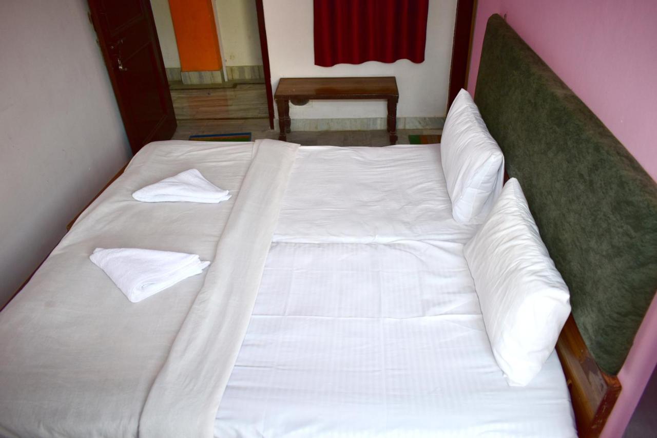 Sandhya Guest House Varanasi Near Ganga River Exterior foto