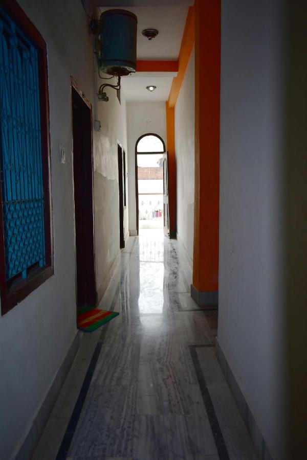 Sandhya Guest House Varanasi Near Ganga River Exterior foto